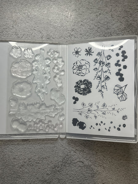 Flowers of Beauty Bundle | Retired Photopolymer Mount Stamp Set and Dies | Stampin' Up!