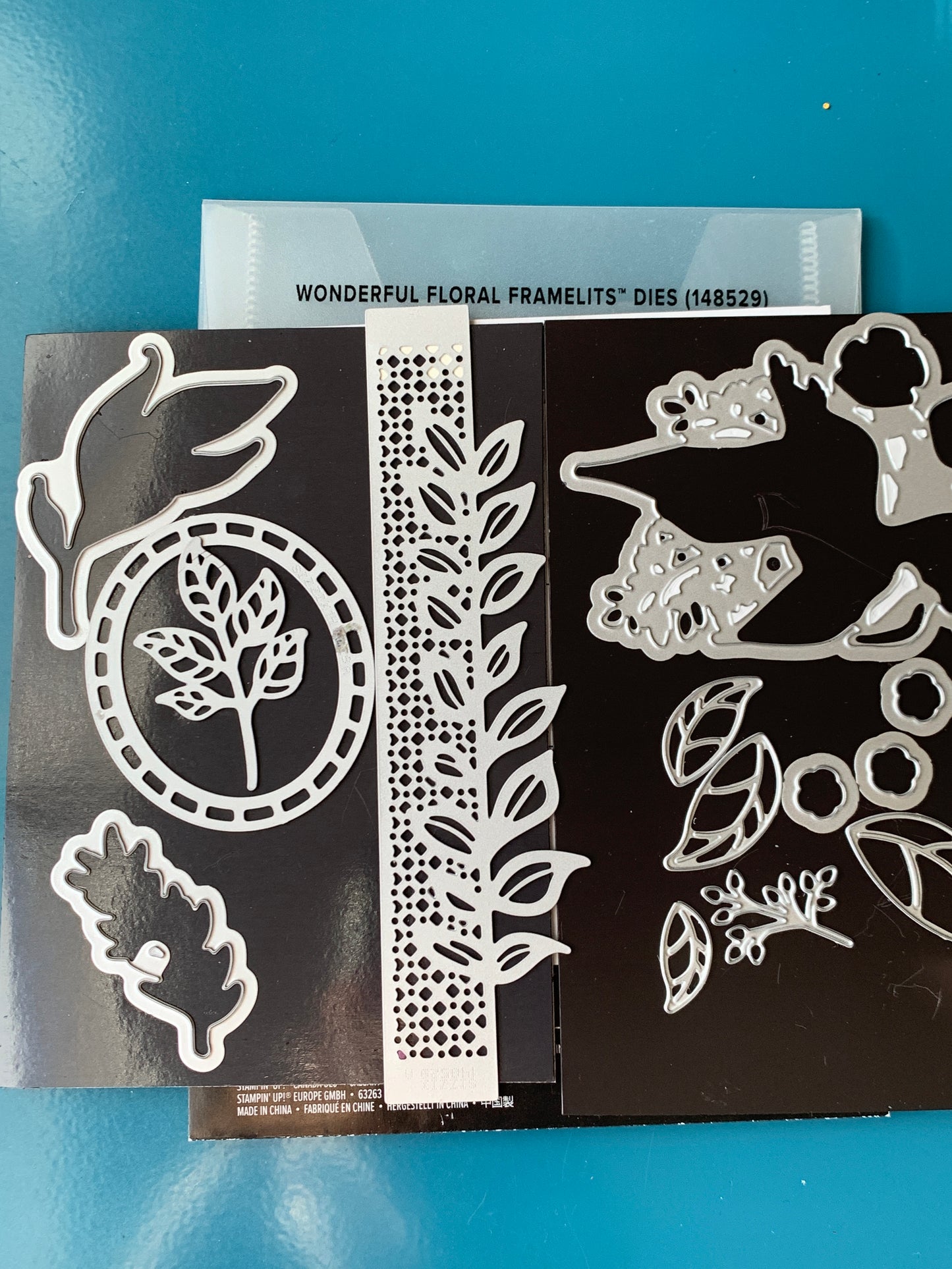 Wonderful Floral Framelits Dies | Retired Framelits/Dies Collection | Stampin' Up!